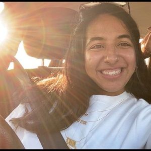 Meet your Posher, Nikki